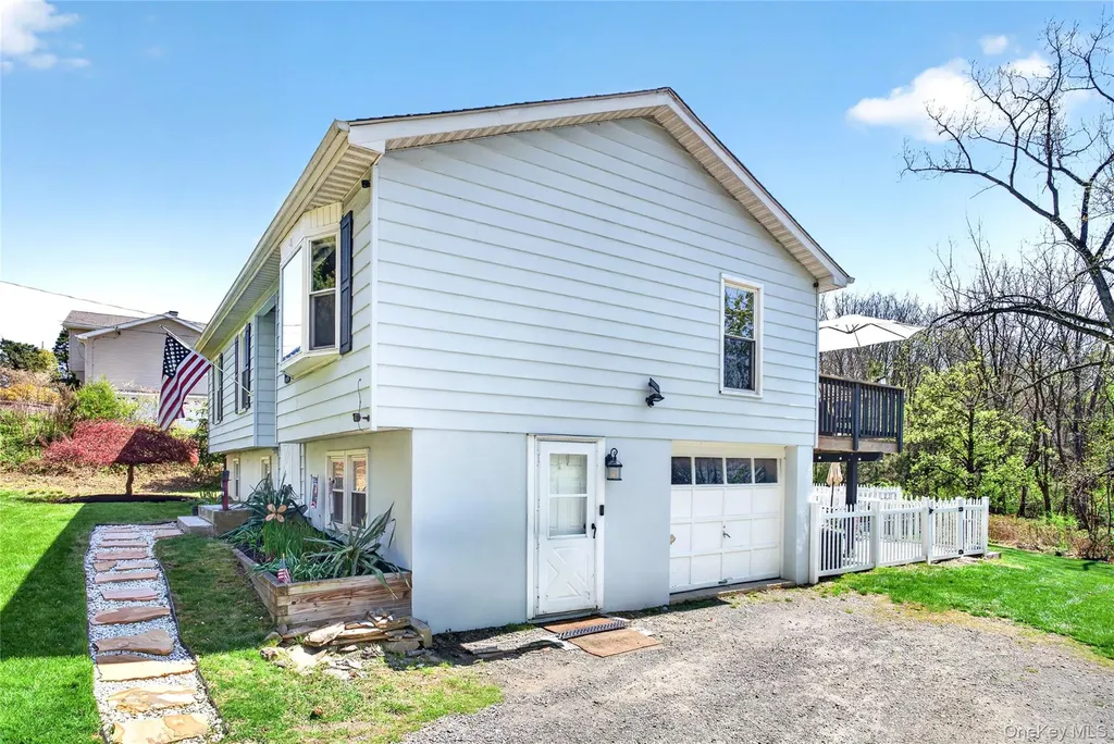 58 Farries Avenue Florida NY 10921