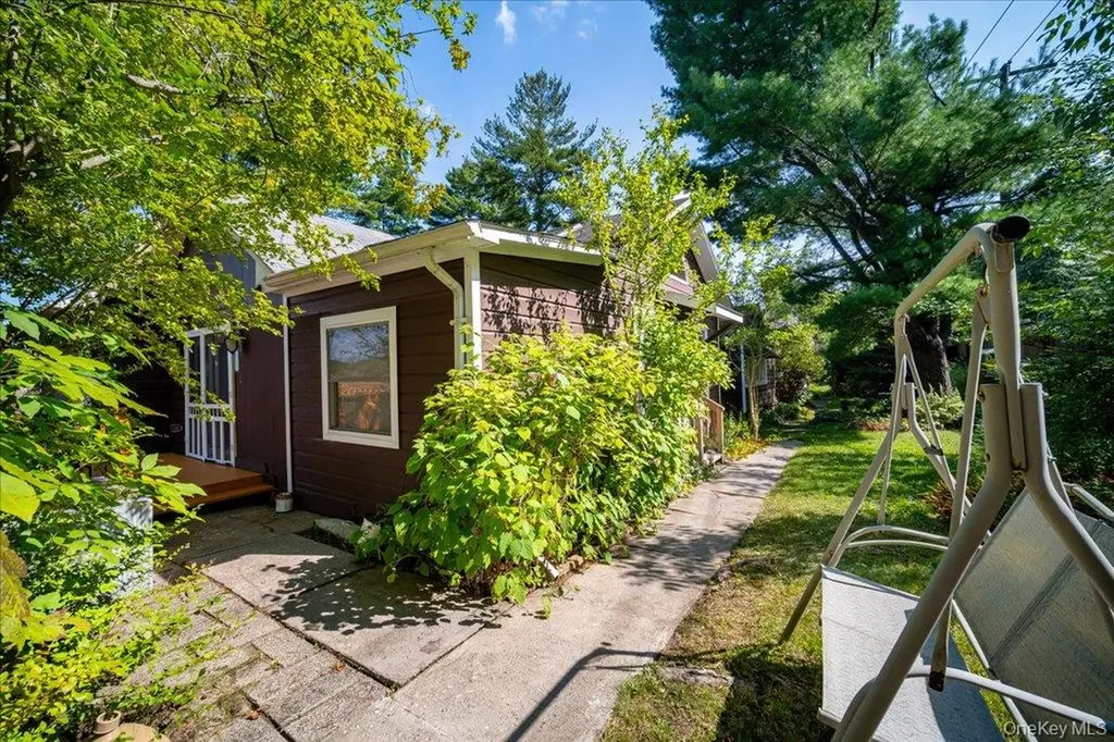 1192 State Route 52 Loch Sheldrake NY 12759