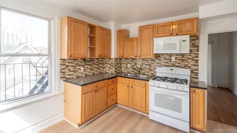 132 Park Avenue Mount Vernon NY 10550