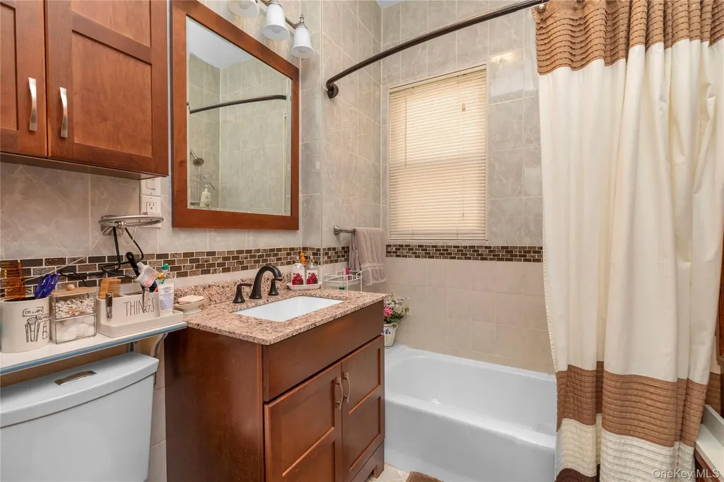 94-25 85th Road Woodhaven NY 11421
