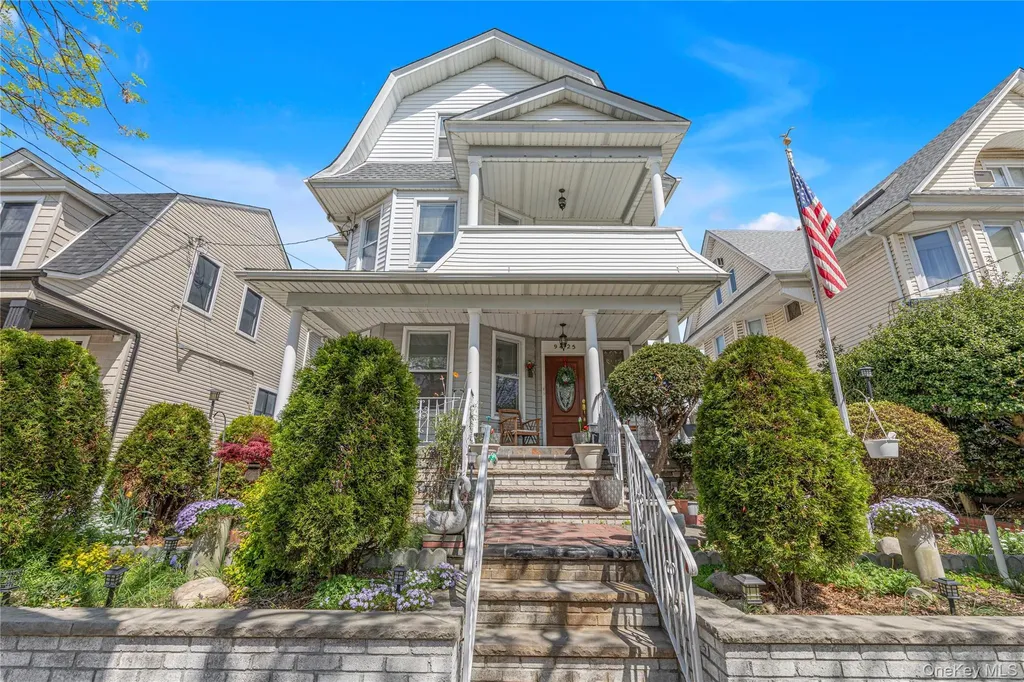 94-25 85th Road Woodhaven NY 11421