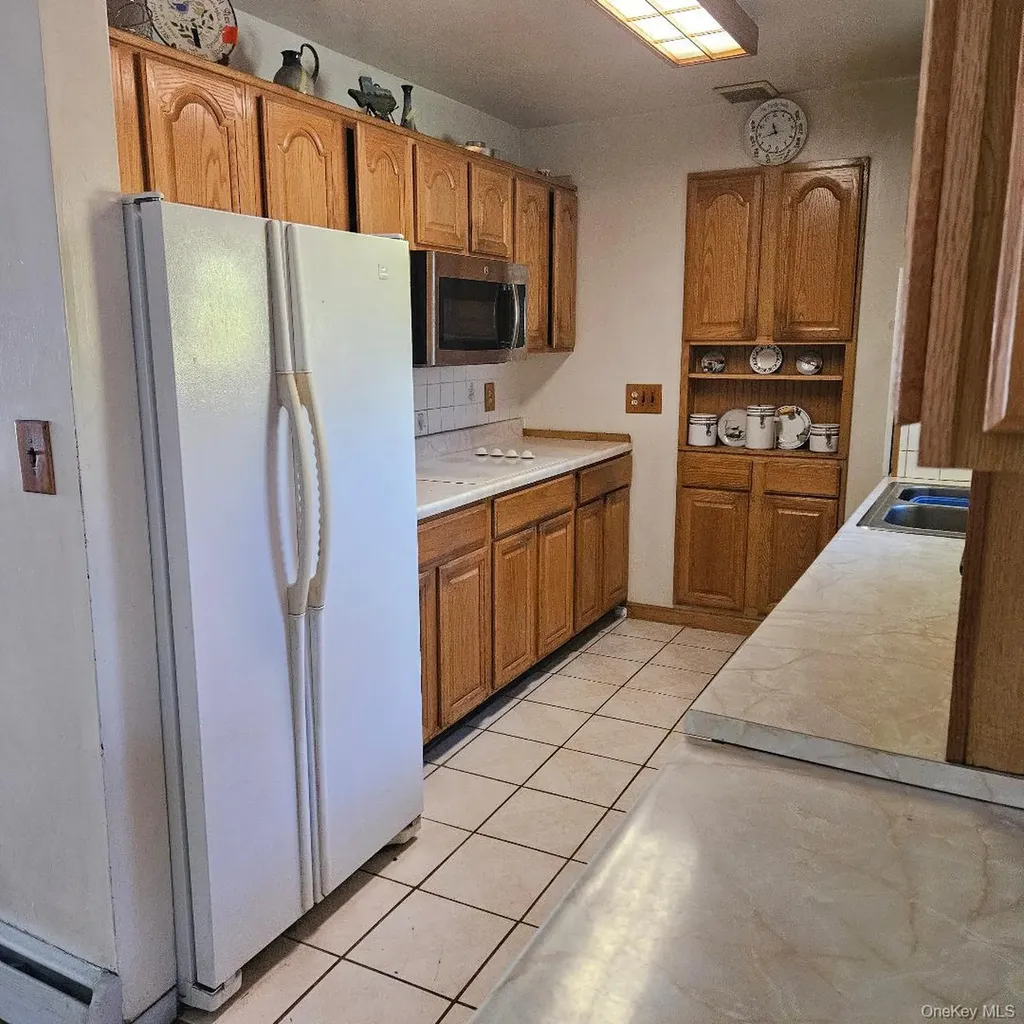 41 Wildwood Drive Poughkeepsie NY 12603