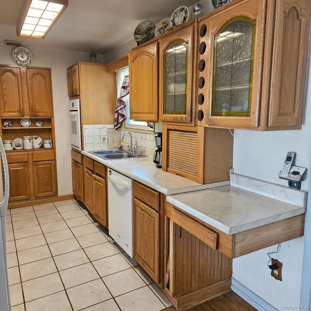 41 Wildwood Drive Poughkeepsie NY 12603