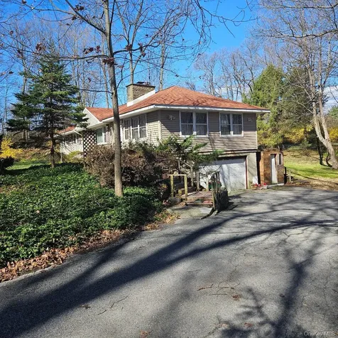 41 Wildwood Drive Poughkeepsie NY 12603