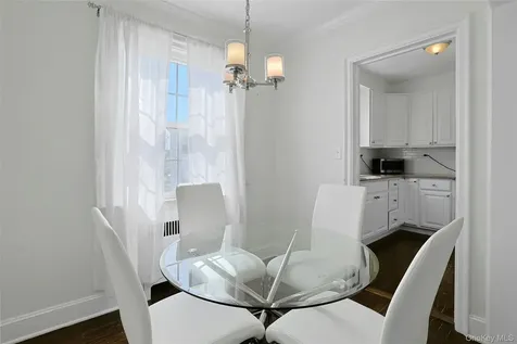 310 Manville Road Pleasantville NY 10570