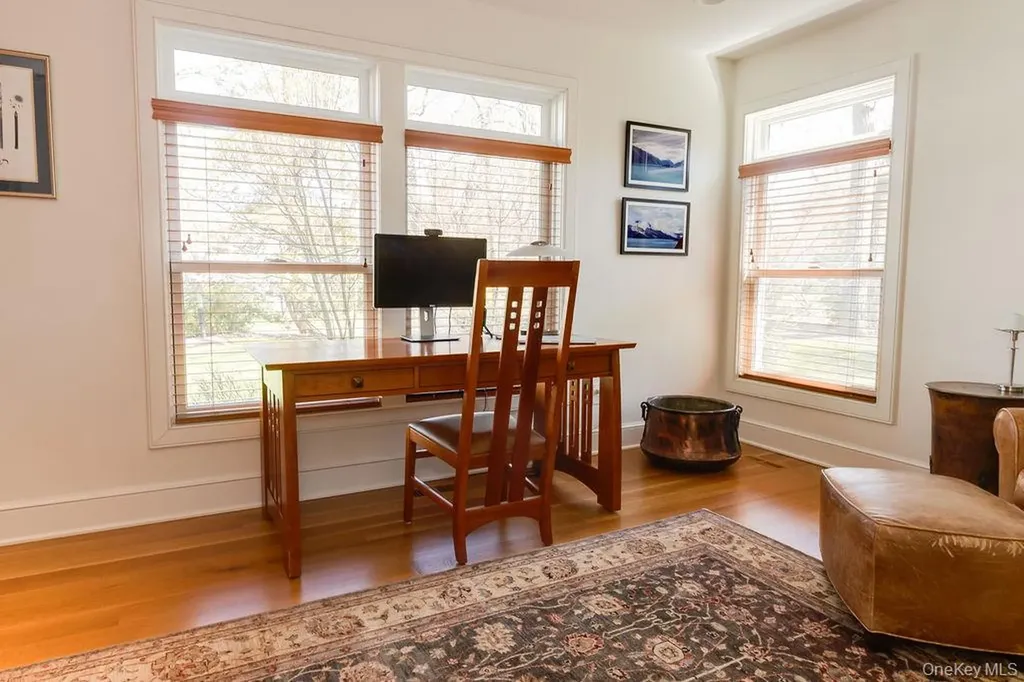 8 Waterview Lane Setauket NY 11733