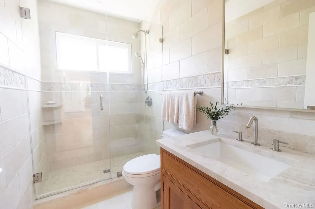 8 Waterview Lane Setauket NY 11733