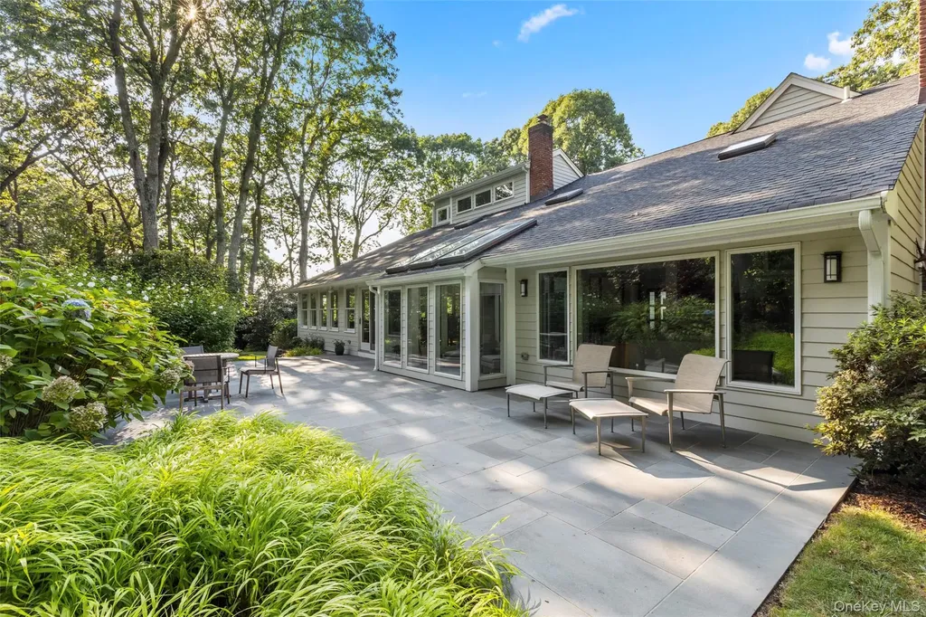 8 Waterview Lane Setauket NY 11733