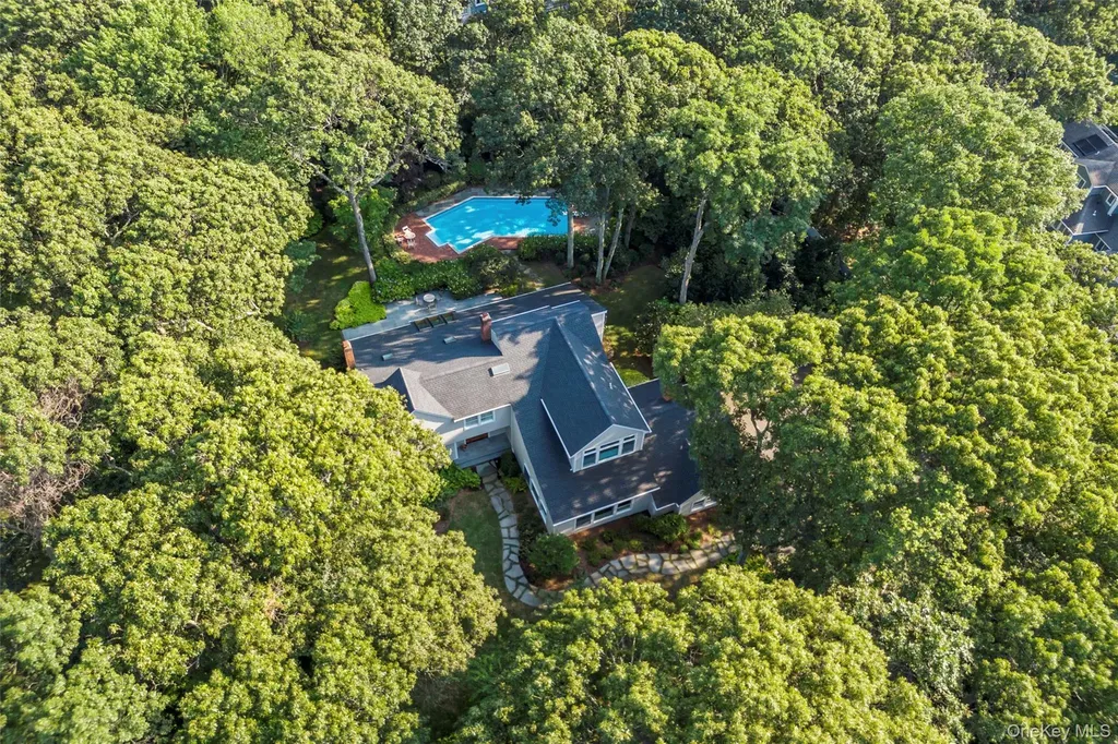 8 Waterview Lane Setauket NY 11733