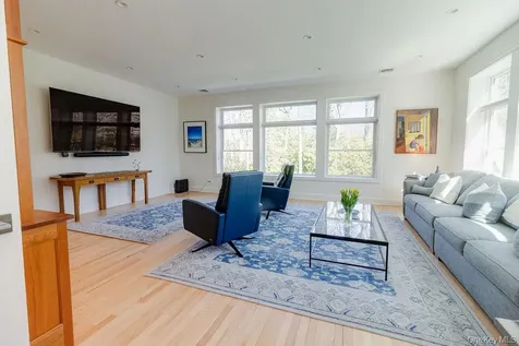 8 Waterview Lane Setauket NY 11733
