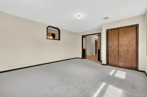 18 Stephen Drive Hopewell Junction NY 12533
