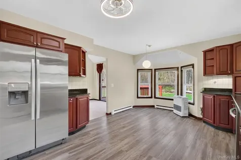 18 Stephen Drive Hopewell Junction NY 12533