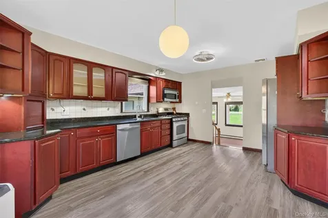 18 Stephen Drive Hopewell Junction NY 12533