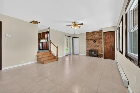 18 Stephen Drive Hopewell Junction NY 12533
