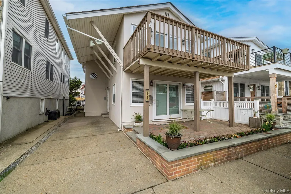 95 Ohio Avenue Long Beach NY 11561