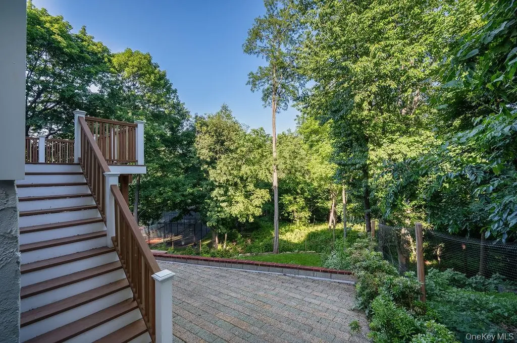 22 Oxford Road Hastings-on-hudson NY 10706
