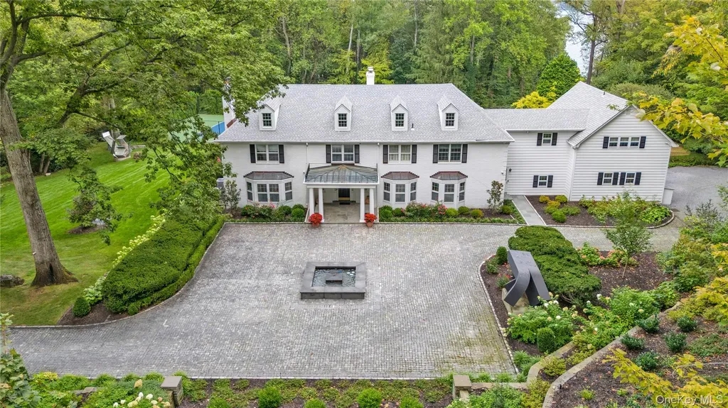 45 Southeast Road Sands Point NY 11050