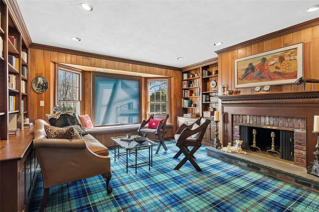 45 Southeast Road Sands Point NY 11050