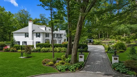 45 Southeast Road Sands Point NY 11050