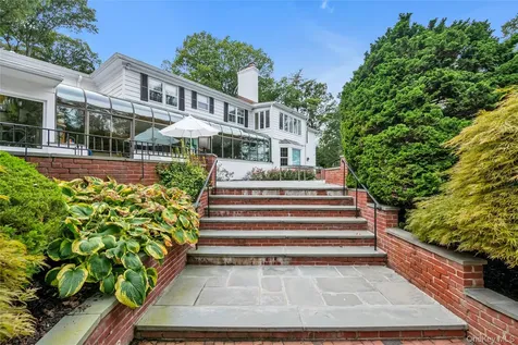 45 Southeast Road Sands Point NY 11050