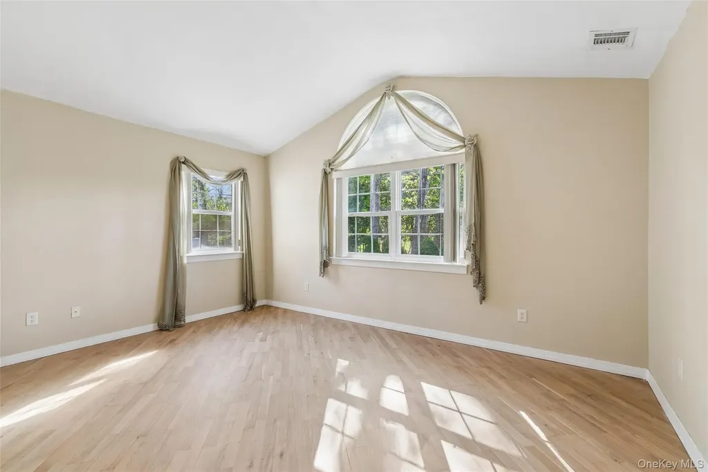 1302 Baltusrol Boulevard Riverhead NY 11901
