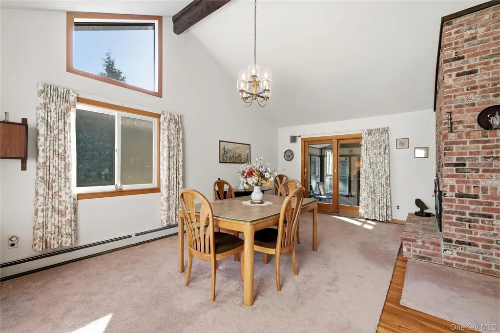 334 Edgewood Avenue Smithtown NY 11787
