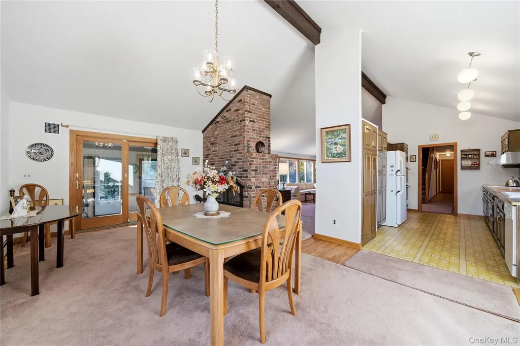 334 Edgewood Avenue Smithtown NY 11787