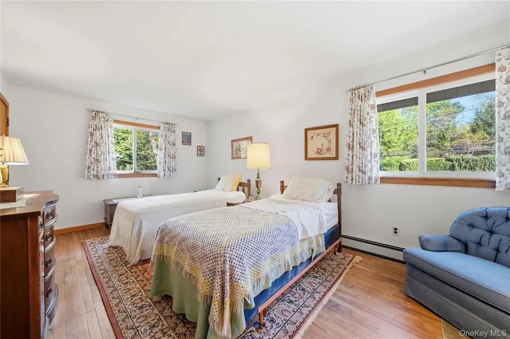 334 Edgewood Avenue Smithtown NY 11787
