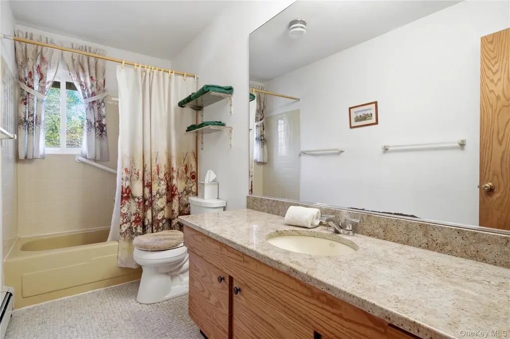 334 Edgewood Avenue Smithtown NY 11787