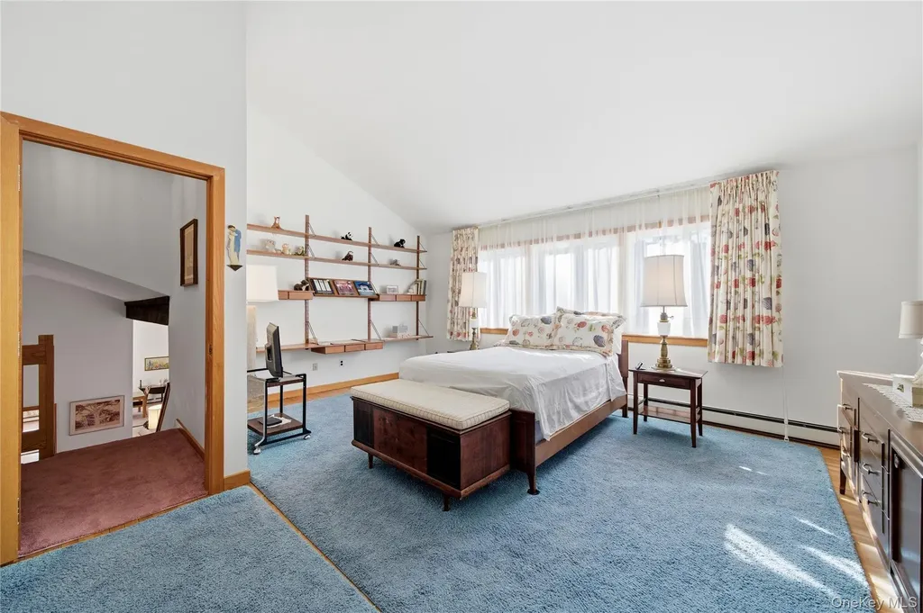 334 Edgewood Avenue Smithtown NY 11787