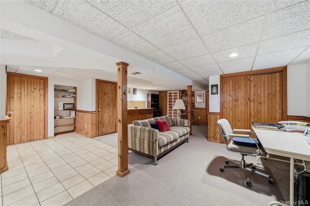 334 Edgewood Avenue Smithtown NY 11787
