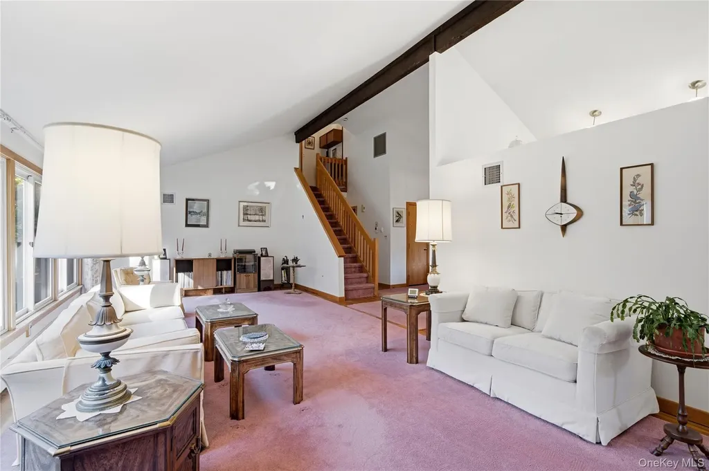 334 Edgewood Avenue Smithtown NY 11787