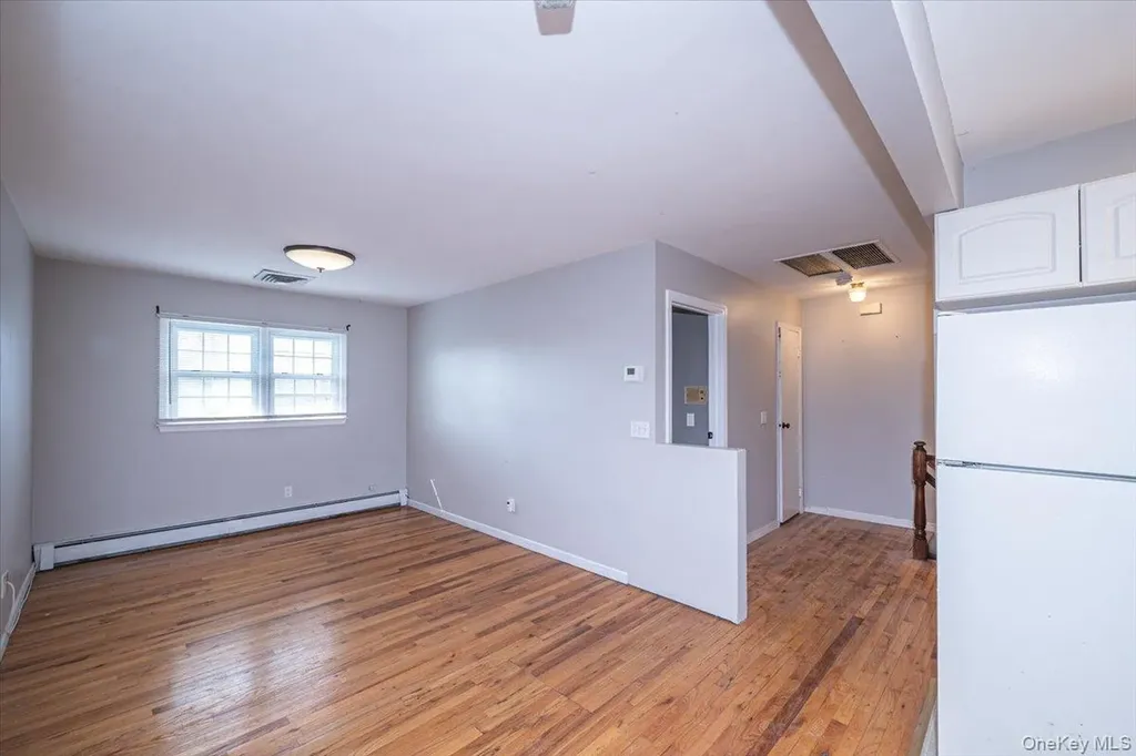 22 Oak Lane Blue Point NY 11715