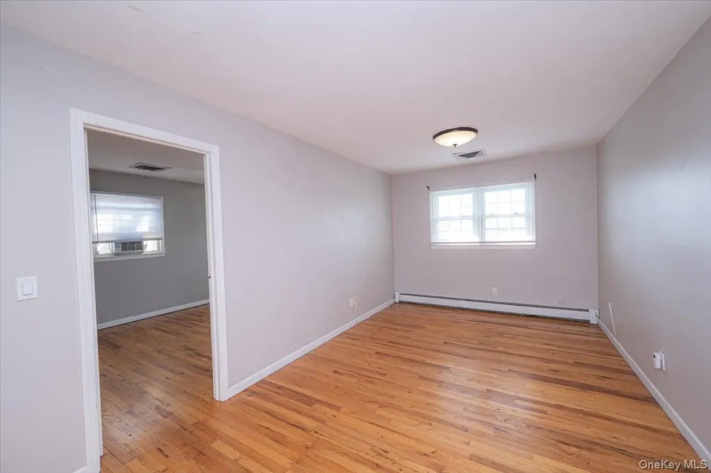 22 Oak Lane Blue Point NY 11715