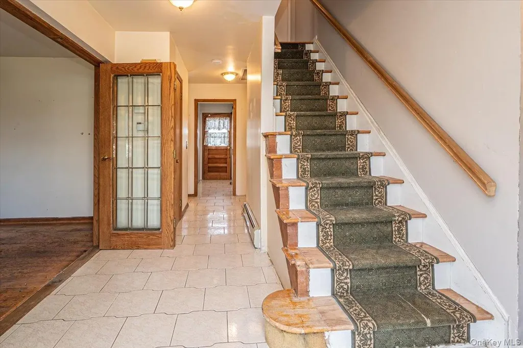 22 Oak Lane Blue Point NY 11715