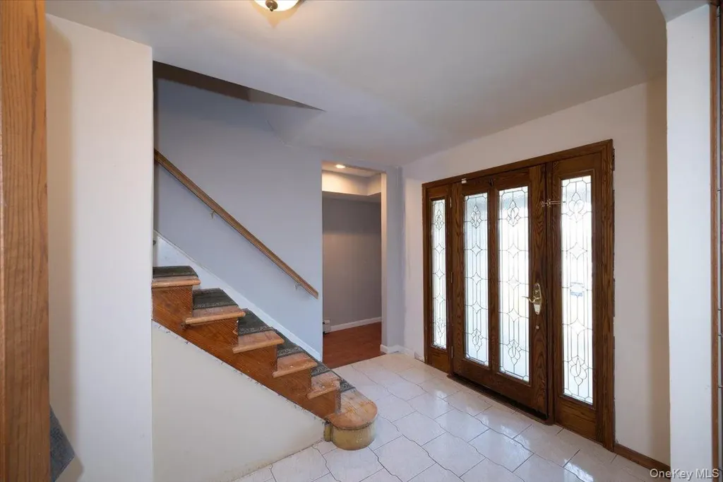 22 Oak Lane Blue Point NY 11715