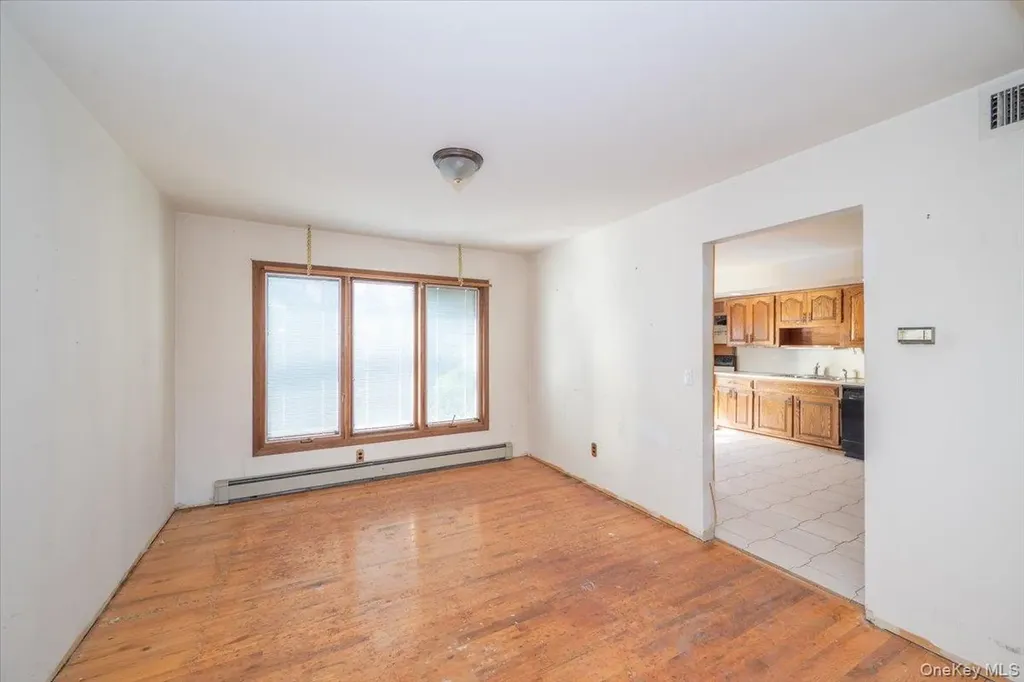 22 Oak Lane Blue Point NY 11715
