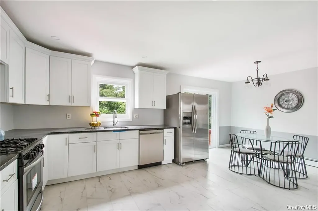 29 Robert Drive Warwick NY 10990