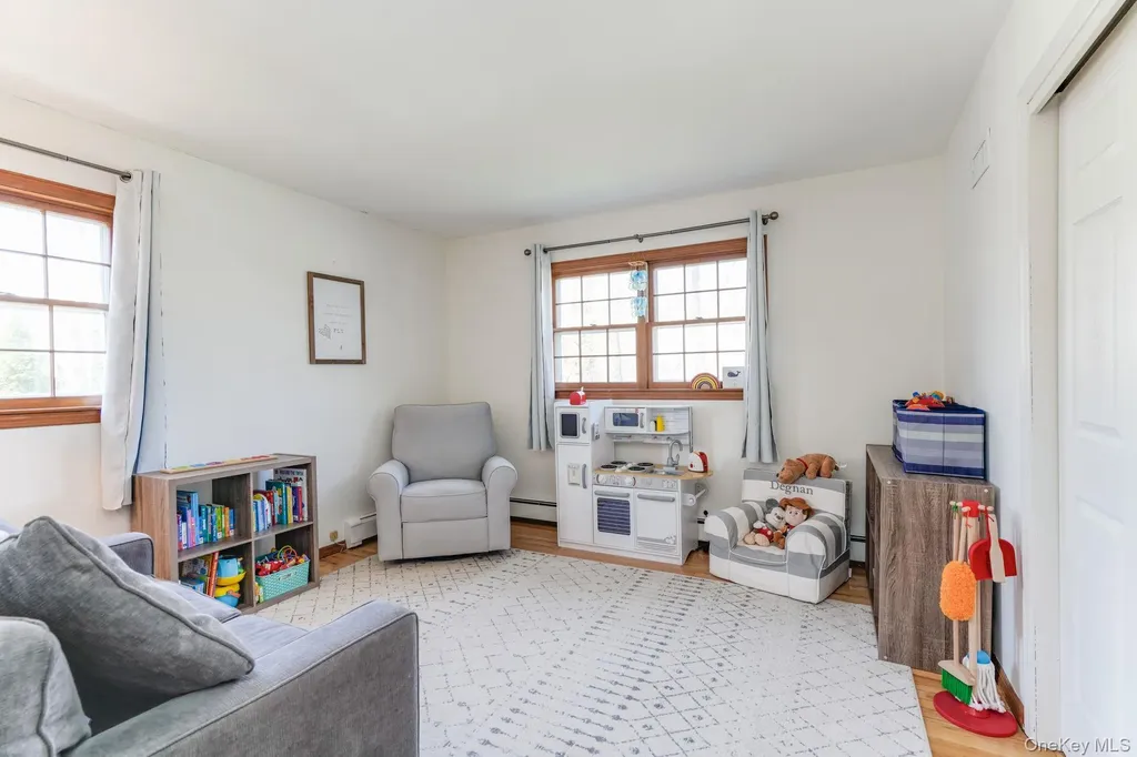 3 Triangle Drive Setauket NY 11733