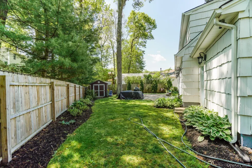 3 Triangle Drive Setauket NY 11733