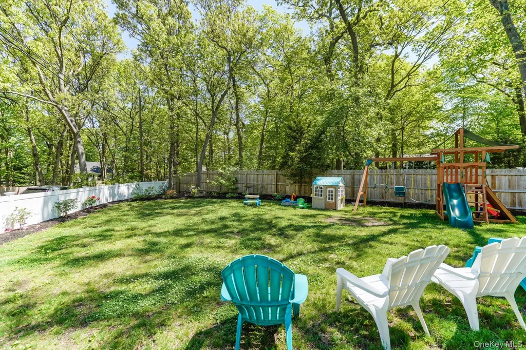 3 Triangle Drive Setauket NY 11733
