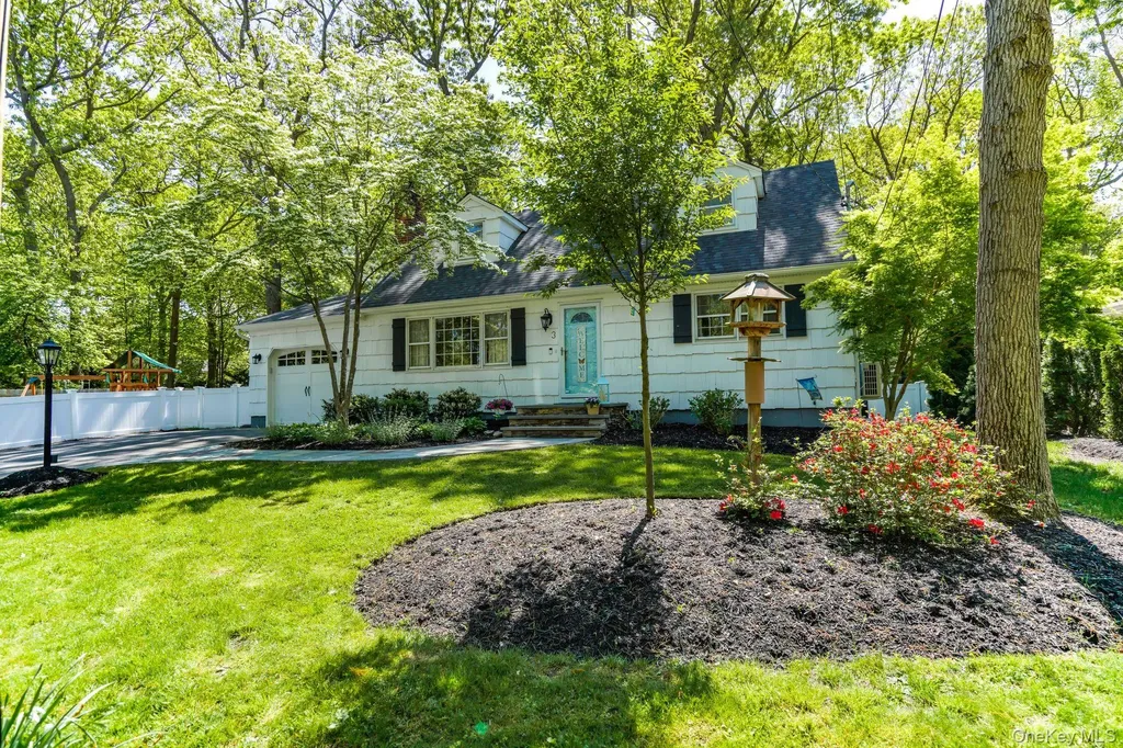 3 Triangle Drive Setauket NY 11733
