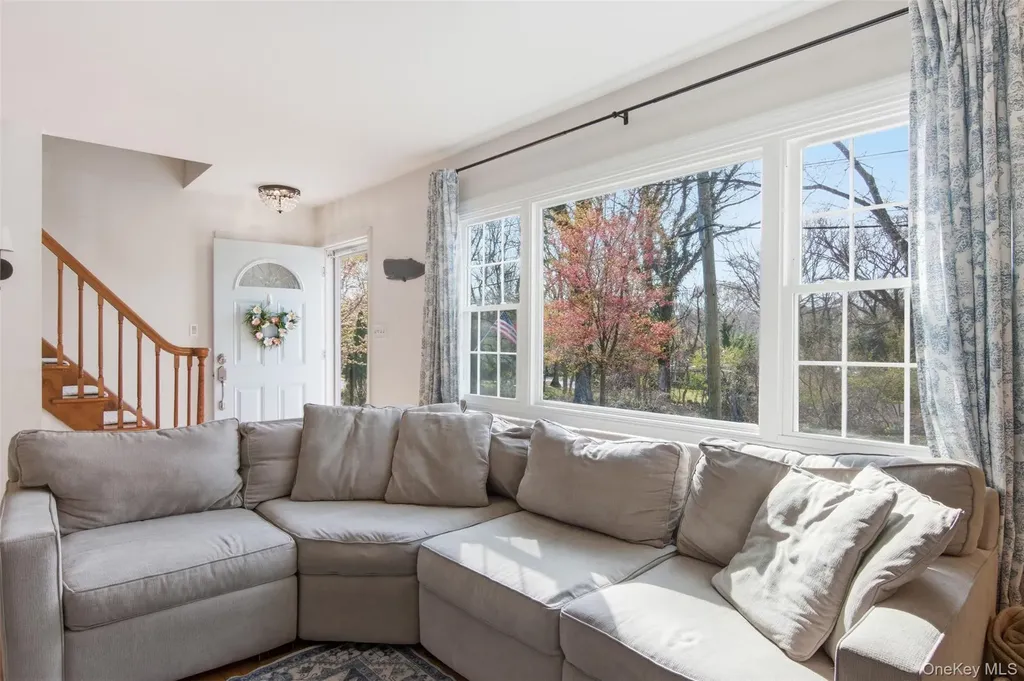 3 Triangle Drive Setauket NY 11733