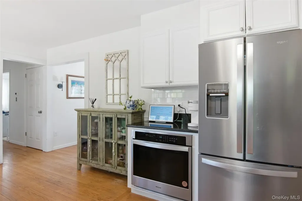 3 Triangle Drive Setauket NY 11733