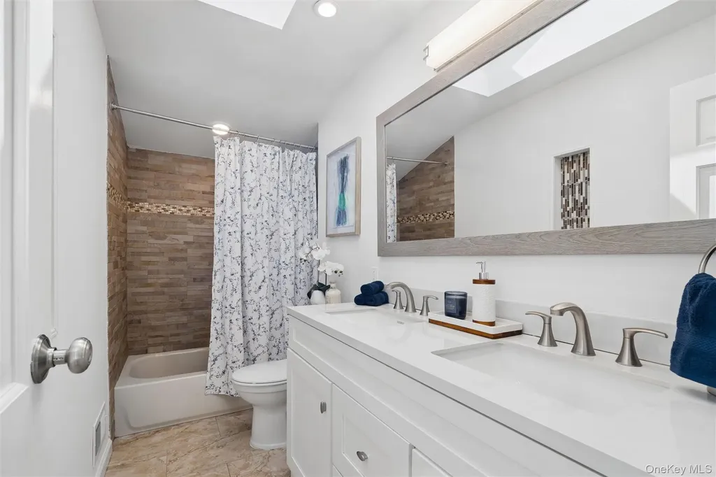 19 Fisher Road Commack NY 11725