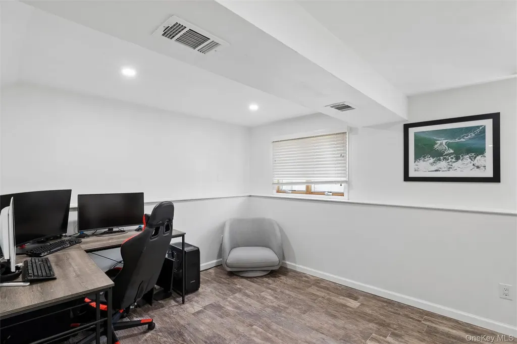 19 Fisher Road Commack NY 11725