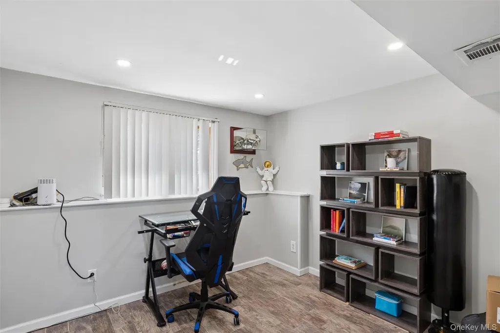 19 Fisher Road Commack NY 11725