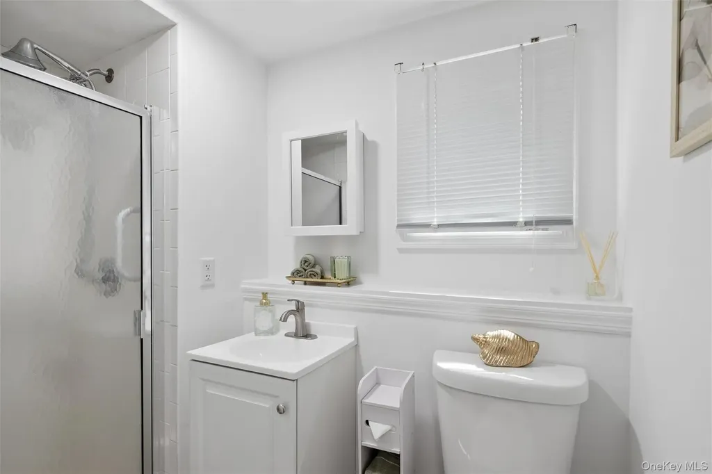 19 Fisher Road Commack NY 11725