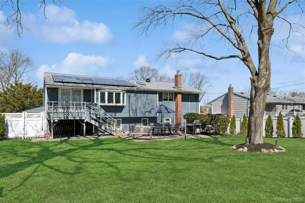 19 Fisher Road Commack NY 11725