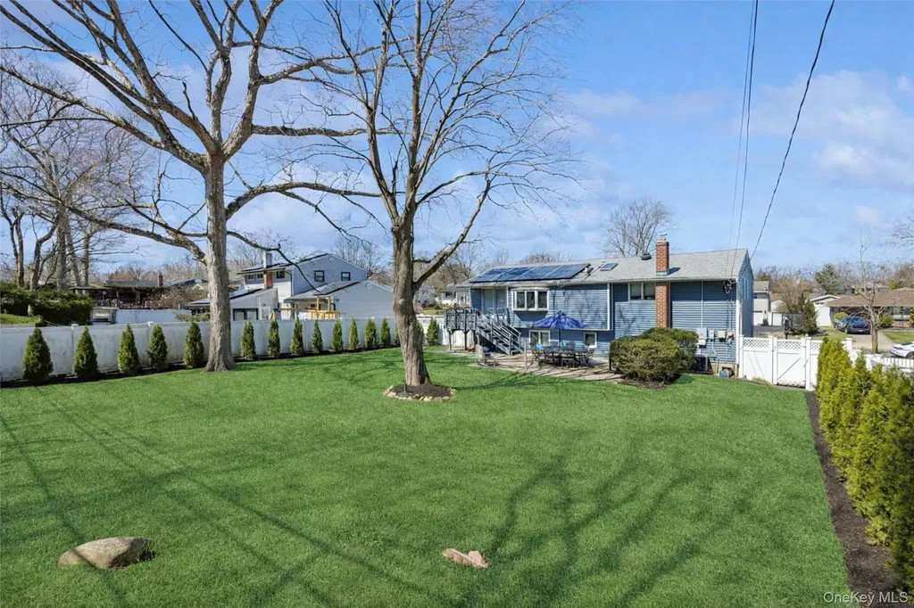 19 Fisher Road Commack NY 11725
